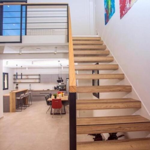 Split surroundings - Family Villa
